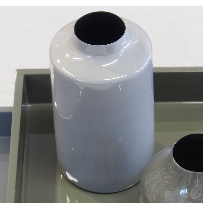 Vasen aus Metall "Lindi", grau emailliert