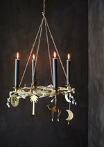 Runder Kerzen-Leuchter aus Metall für 4 Kerzen. In Gold-Antik, von Madam Stoltz