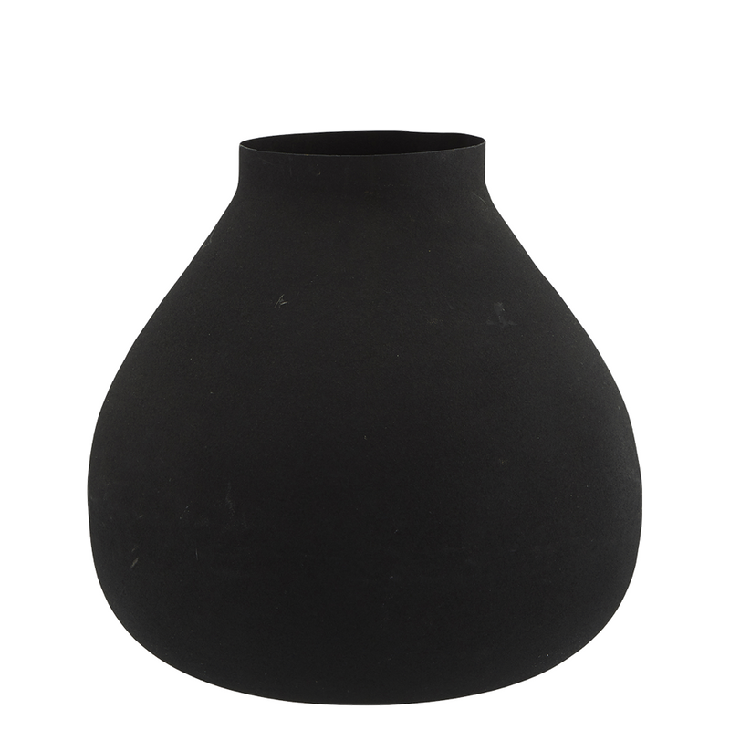 Vase aus Metall, in mattem schwarz, von Madam Stoltz