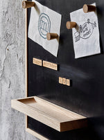 Ablage aus Eiche zur Magnetwand von The Oak Men
